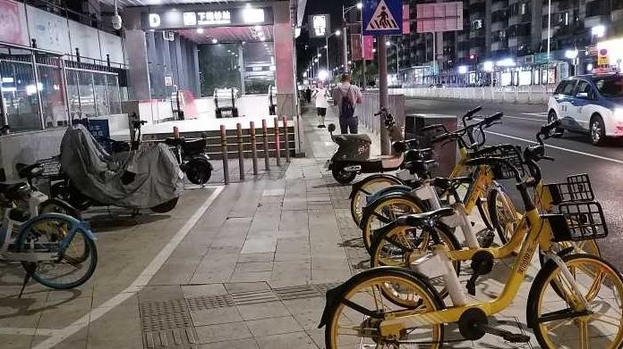 深圳地鐵口規(guī)劃停車位影響通行？將加強巡查整改